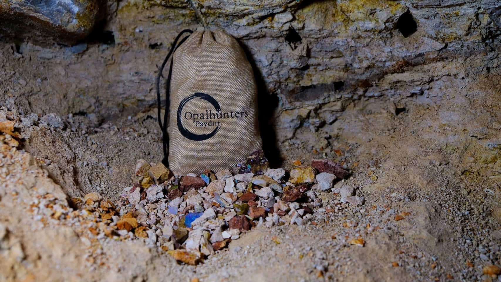 Opal Hunters Paydirt / Opal Paydirt