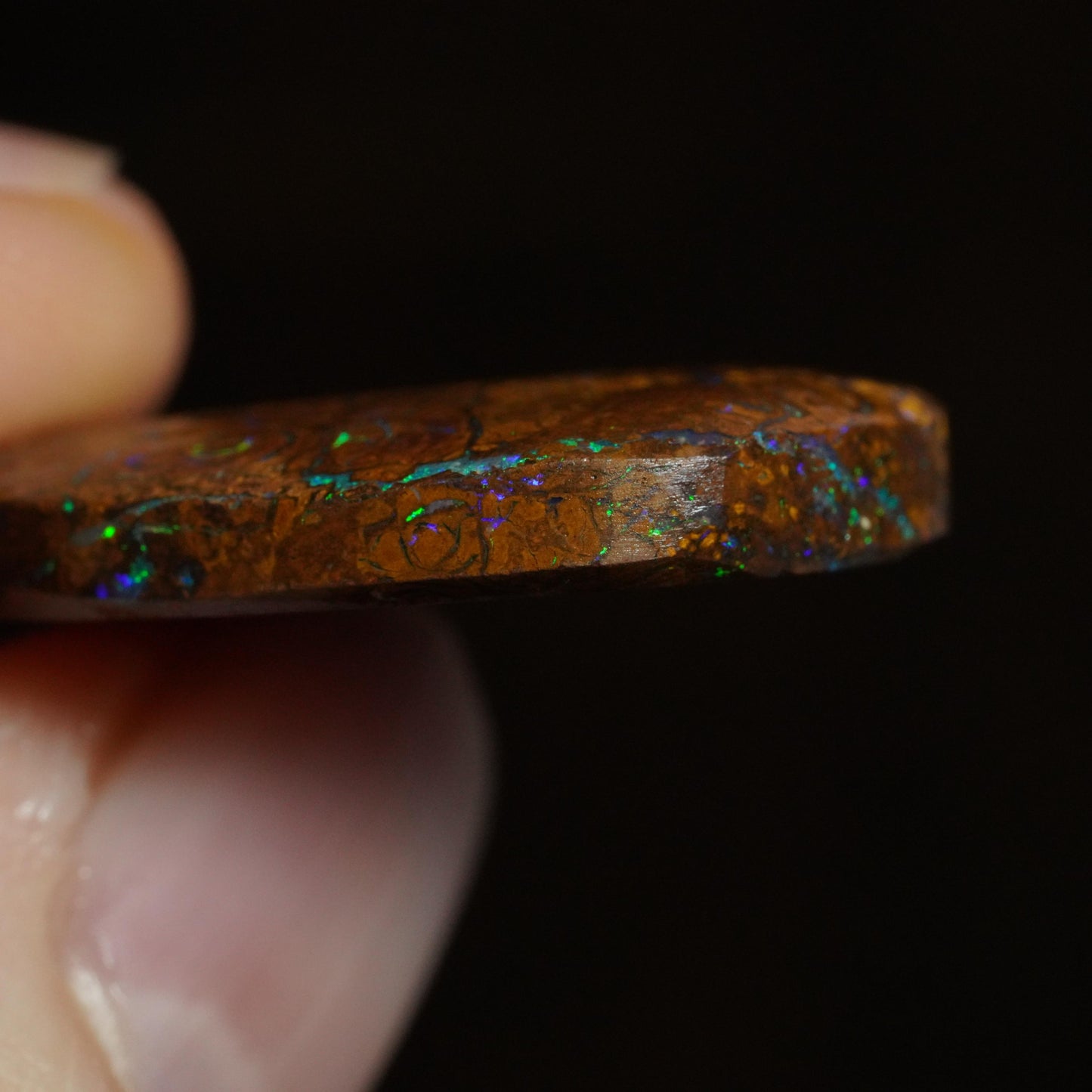 Boulder Opal Rub