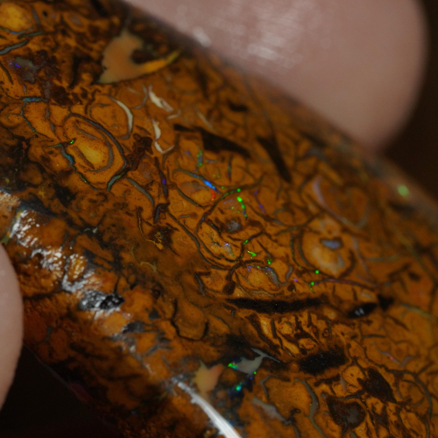 Boulder Opal Rub