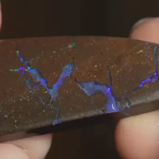 Boulder Opal Rub